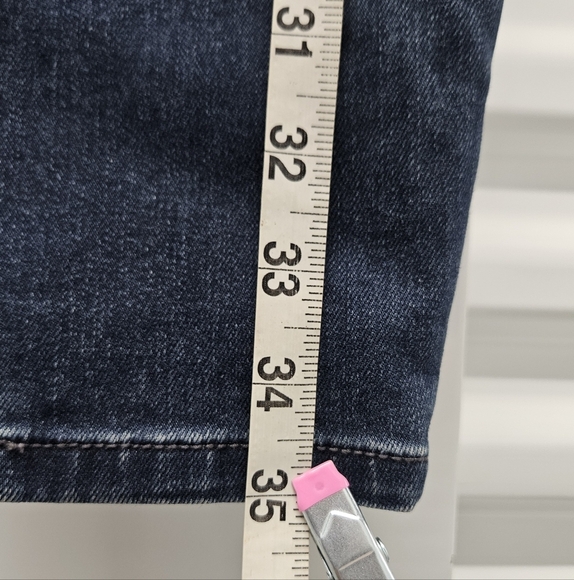 Kut From the Kloth KFTK Distressed Dark Wash Jeans Crop Size 10 Denim - Picture 16 of 16